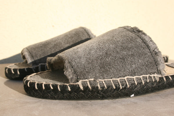 Olivia Sandal - Washed Black