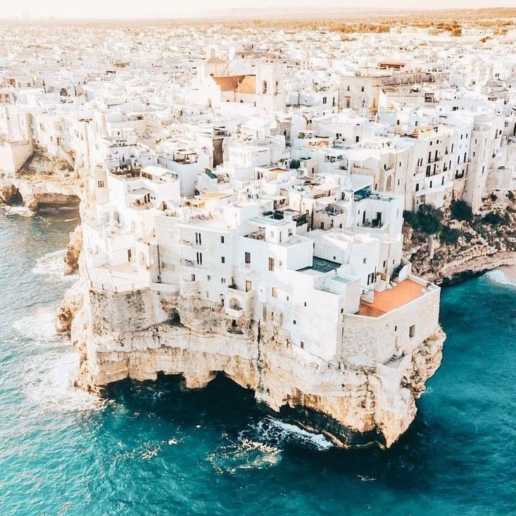 Our Top 5 Dream Destinations for 2019 – Baiae