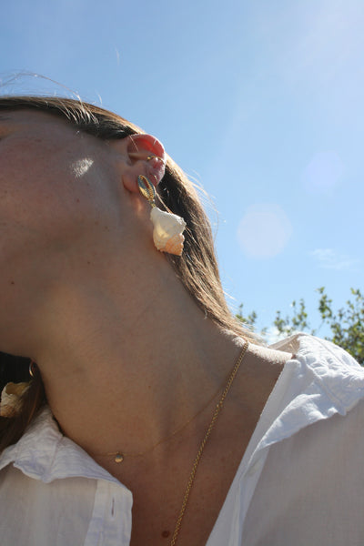 AMBER SCEATS Amelia Earrings Natural Shell